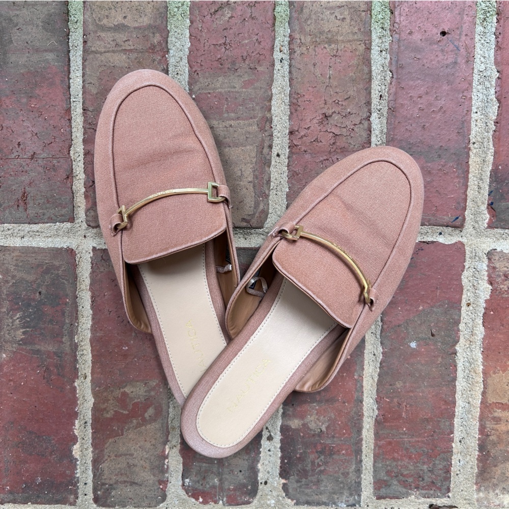 NAUTICA women’s Slides Size 8.5 Mules Tan comfortable casual easy slip on